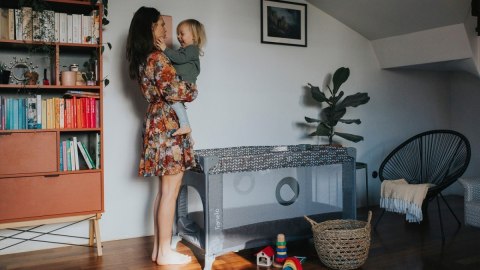 Łóżeczko turystyczne Stefi Grey Concrete Multicolor Łóżeczko turystyczne Stefi Grey Concrete Multicolor