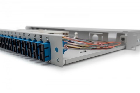Przełącznica światłowodowa/panel krosowy z wyposażeniem 19 cali 1U, 24x SC duplex, OS2, pigtaile, adaptery, tacki, wysuwany, Sza Przełącznica światłowodowa/panel krosowy z wyposażeniem 19 cali 1U, 24x SC duplex, OS2, pigtaile, adaptery, tacki, wysuwany, Sza