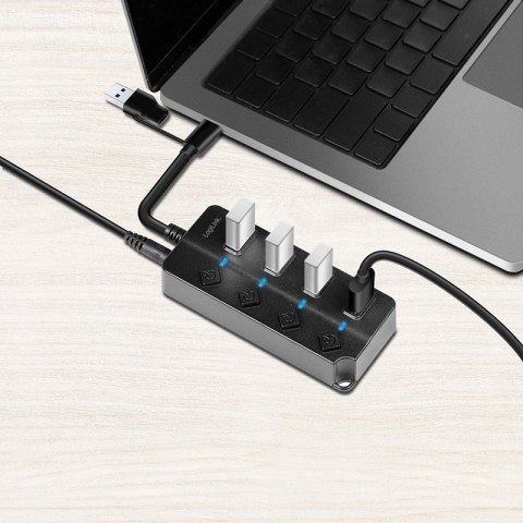 HUB 4xUSB-A, Gen1, 4x ON/OFF, czarny HUB 4xUSB-A, Gen1, 4x ON/OFF, czarny