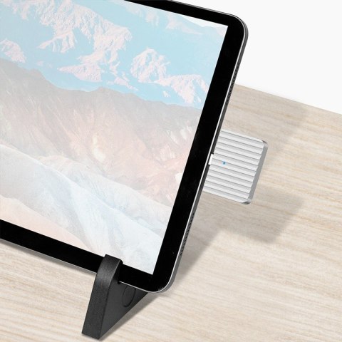 Micro kieszeń USB3.2 1x Gen2, USB-C, PCOe NVMe Micro kieszeń USB3.2 1x Gen2, USB-C, PCOe NVMe