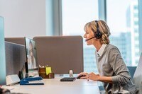 Zestaw słuchawkowy Savi 8220 UC z certyfikatem Microsoft Teams DECT 1880-1900 MHz USB-A (8D3F5AA) Zestaw słuchawkowy Savi 8220 UC z certyfikatem Microsoft Teams DECT 1880-1900 MHz USB-A (8D3F5AA)