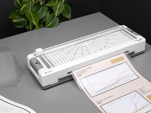 Laminator A4 TRL-7 All-in-One WH Laminator A4 TRL-7 All-in-One WH