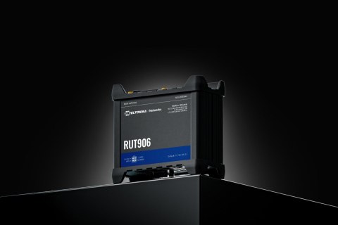 Teltonika RUT906 router przemysłowy 4G / LTE (RUT906000000) Teltonika RUT906 router przemysłowy 4G / LTE (RUT906000000)