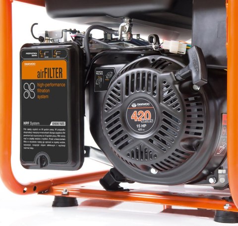 ZESTAW AGREGAT PRĄDOTWÓRCZY DAEWOO GDA 7500E-3 6.5kW + 2x GENERATOR OIL SAE 10W-30 DWO 600 ZESTAW AGREGAT PRĄDOTWÓRCZY DAEWOO GDA 7500E-3 6.5kW + 2x GENERATOR OIL SAE 10W-30 DWO 600