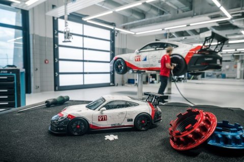 Puzzle 108 elementów 3D Pojazdy Porsche 911 GT3 Cup Puzzle 108 elementów 3D Pojazdy Porsche 911 GT3 Cup