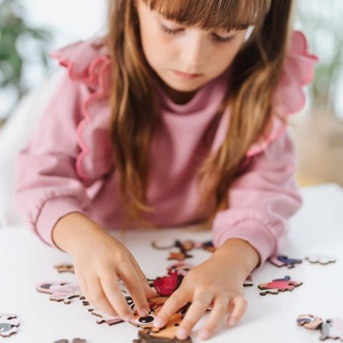 Puzzle drewniane 50 elementów Gabby i jej kotek Puzzle drewniane 50 elementów Gabby i jej kotek