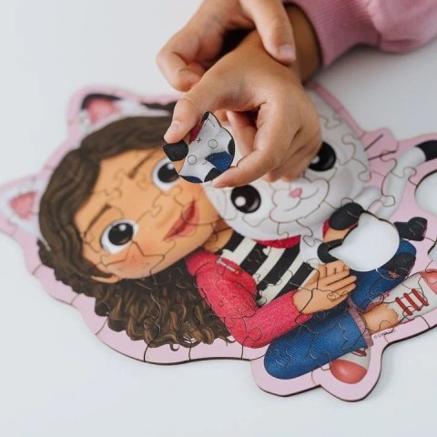 Puzzle drewniane 50 elementów Gabby i jej kotek Puzzle drewniane 50 elementów Gabby i jej kotek
