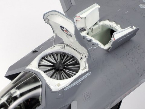 Model plastikowy Lockheed Martin F-35B Lightning II 1/48 Model plastikowy Lockheed Martin F-35B Lightning II 1/48