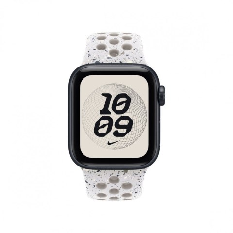 Pasek sportowy Nike w kolorze chmurnym szarym do koperty 40 mm - rozmiar S/M Pasek sportowy Nike w kolorze chmurnym szarym do koperty 40 mm - rozmiar S/M