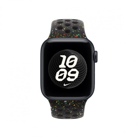 Pasek sportowy Nike w kolorze nocnej czerni do koperty 40 mm - rozmiar M/L Pasek sportowy Nike w kolorze nocnej czerni do koperty 40 mm - rozmiar M/L