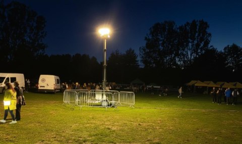 Przyczepa oświetleniowa z masztem 5.2 (bez wyspoażenia)