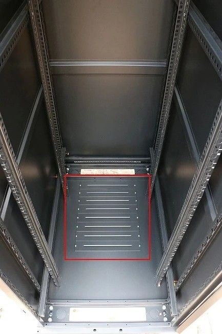 Szafa rack 42U 600x1000mm stojąca czarna Szafa rack 42U 600x1000mm stojąca czarna