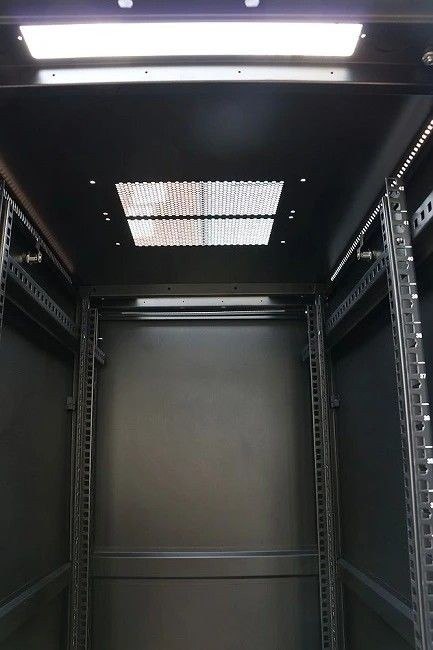 Szafa rack 42U 600x1000mm stojąca czarna Szafa rack 42U 600x1000mm stojąca czarna